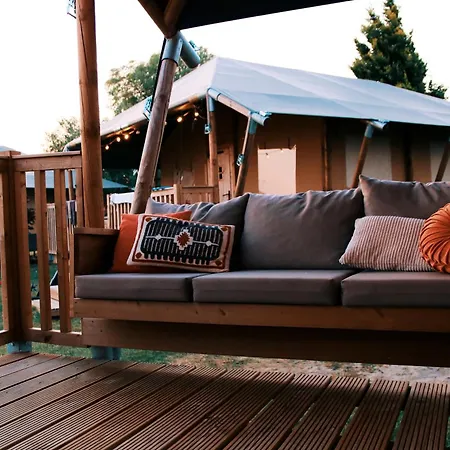 Lüks kamp alanı Luxury *